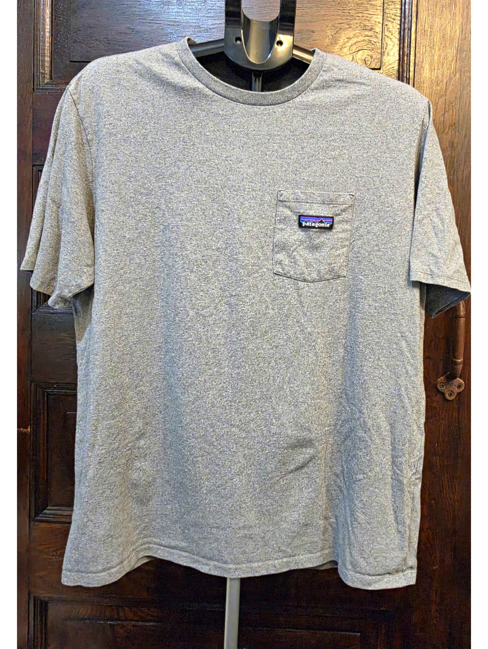Patagonia Responsibili-T Men's Gray Pocket Logo Crew Tee L